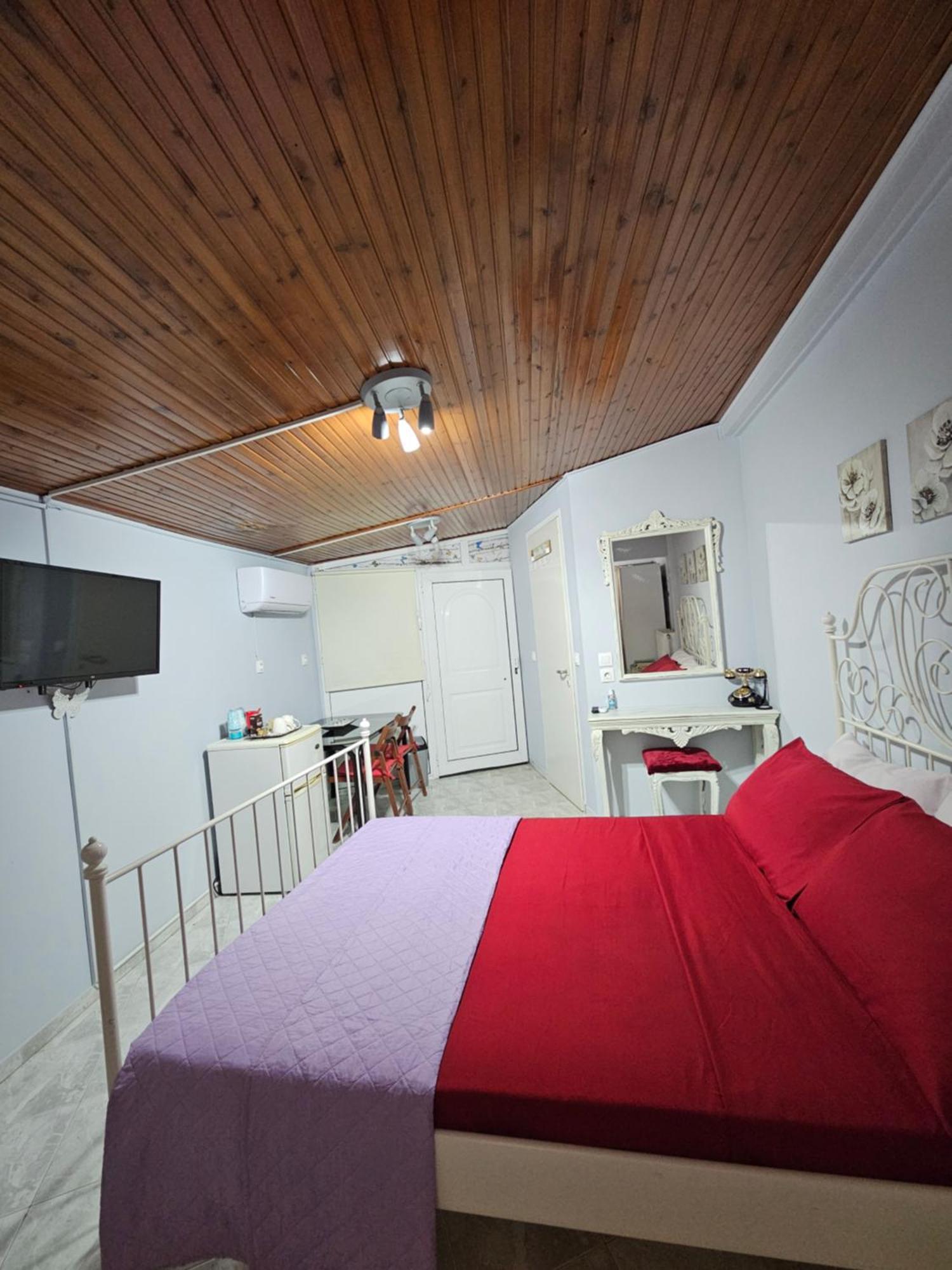 Με Θέα Το Κάστρο Apartment Nafpaktos Exterior foto
