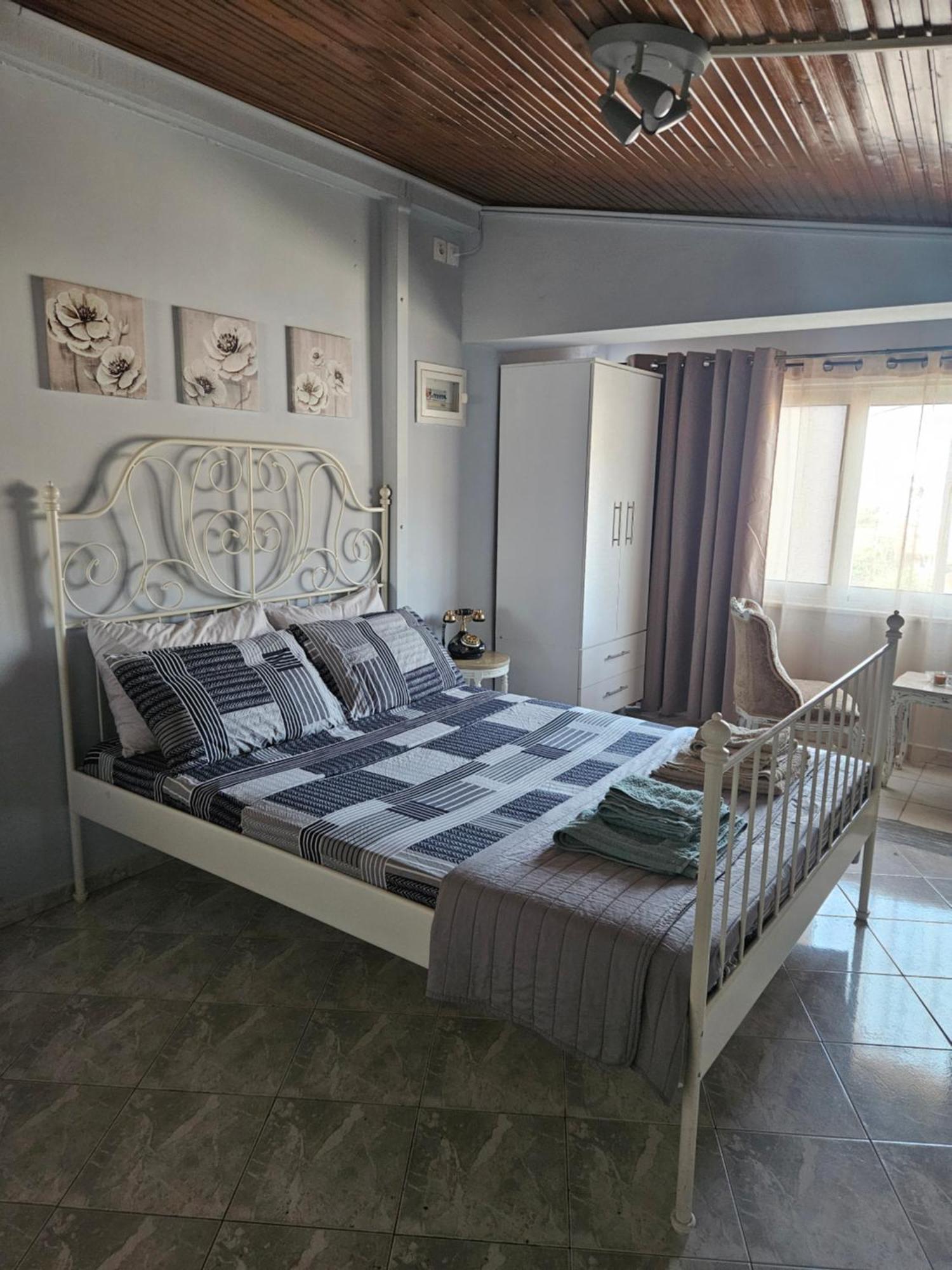 Με Θέα Το Κάστρο Apartment Nafpaktos Exterior foto
